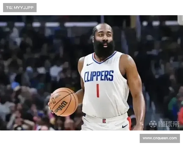 哈登带领快船获胜，砍下24分5篮板14助攻表现出色