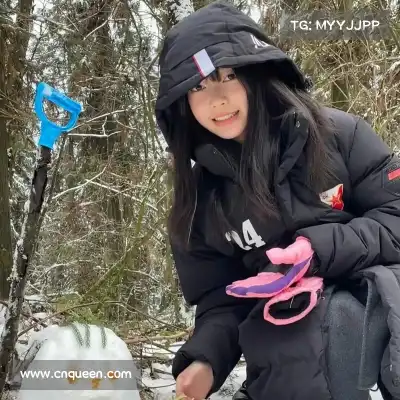 滑璇鸣